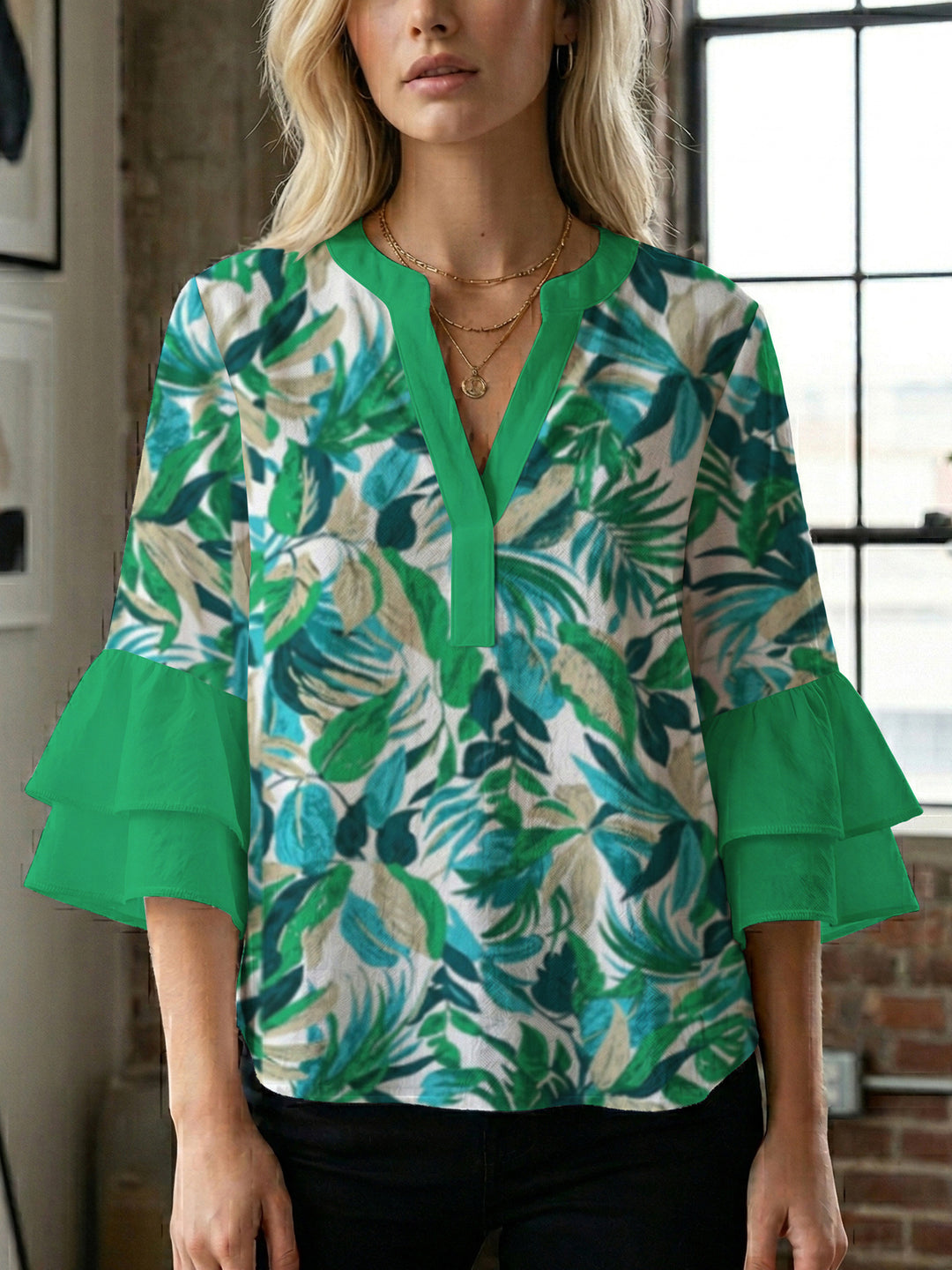 Women's blouse with voluminous ruffled sleeves and modern design Lisslune
