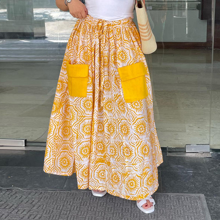 Women's maxi skirt with practical patch pockets and playful pattern Lisslune
