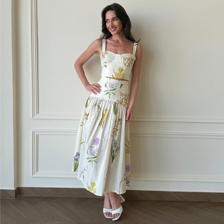 Women Two-Piece Set with Floral Details and Sophisticated Cut Lisslune
