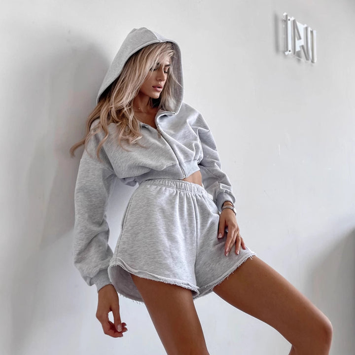 Ladies sporty and casual set with cropped hoodie and short joggers Lisslune