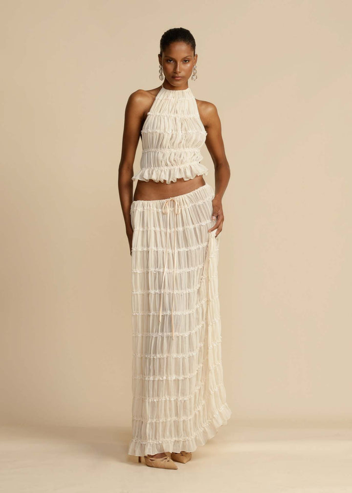 Women's Elegant and Playful Two-Piece Summer Dress with Ruffled Top and Flowing Skirt