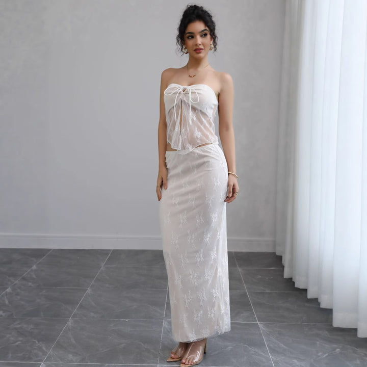 Women's Off-Shoulder Maxi Dress with Delicate Lace and Elegant Waistband