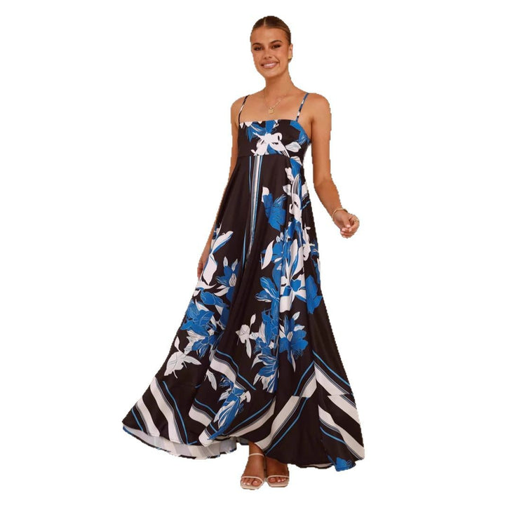 Women's maxi dress with floral motif and flowing fit Lune London