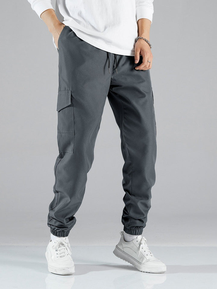 Men's cargo pants with elastic waistband and practical side pockets Lisslune
