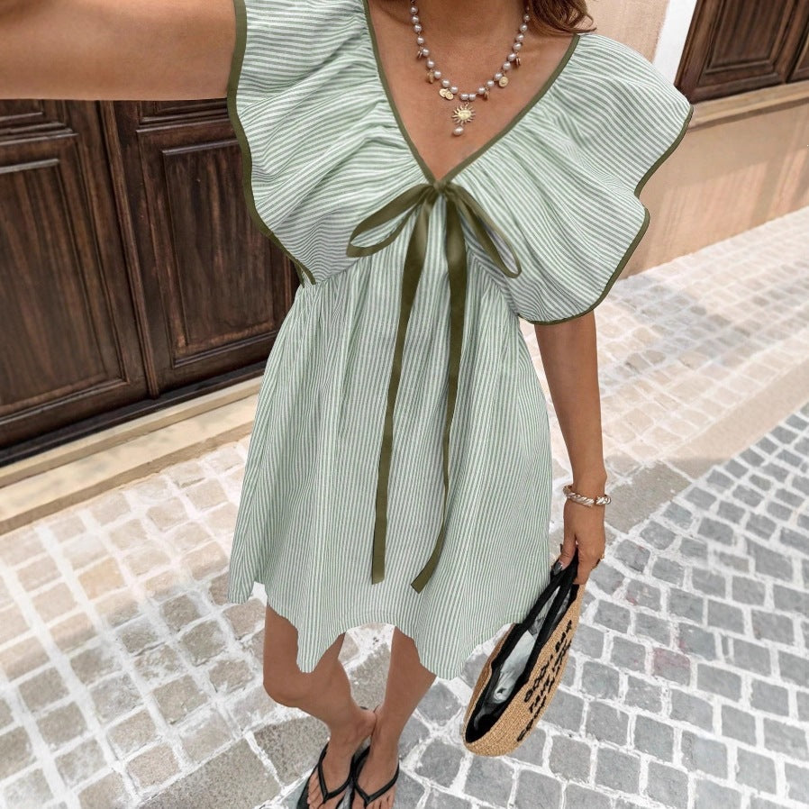Women's Fashion Short Sleeve Dress with Gatherings and Bow Accent Lisslune