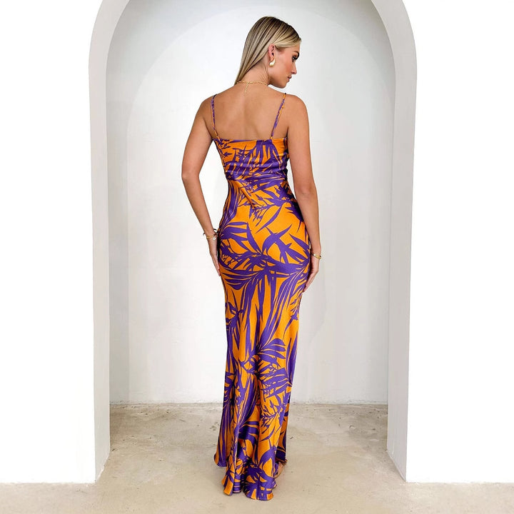 Women's maxi dress with deep neckline and floral print Lisslune