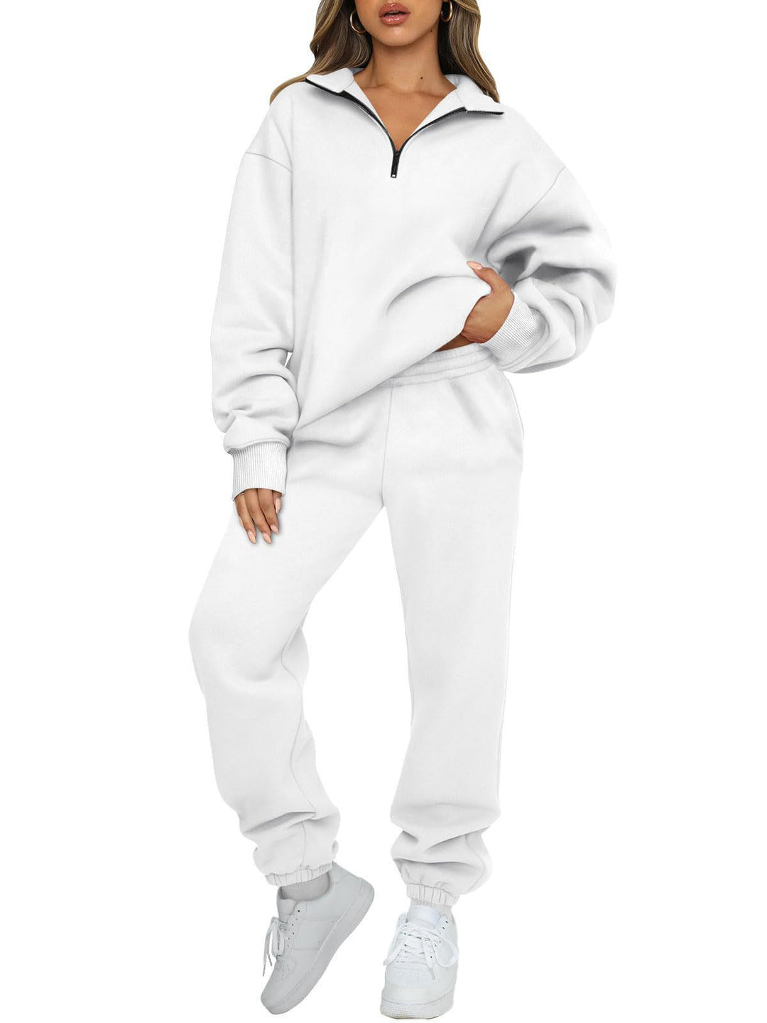Women's comfortable sweatpants set with modern stand-up collar and kangaroo pocket Lisslune