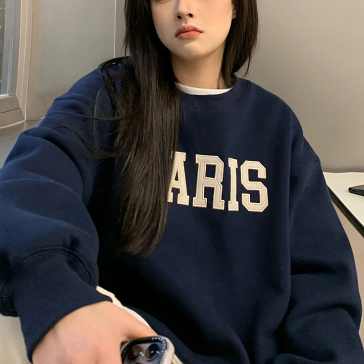 Ladies casual sweatshirt with distinctive lettering Lisslune
