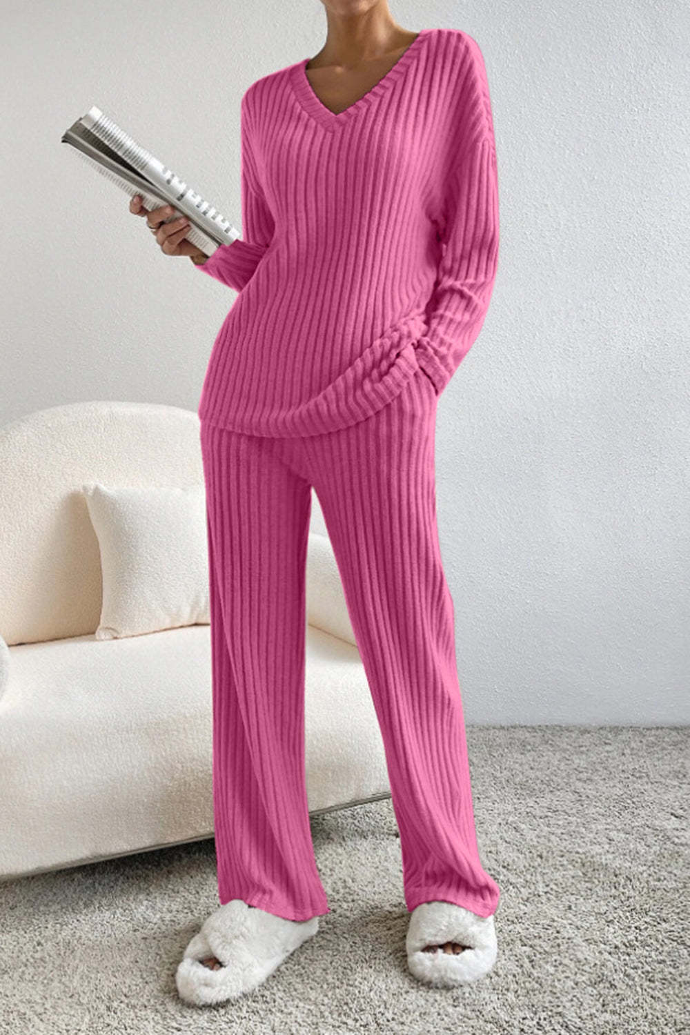 Women Comfortable Fine Knit Set with V-Neck and Long Sleeves Lisslune