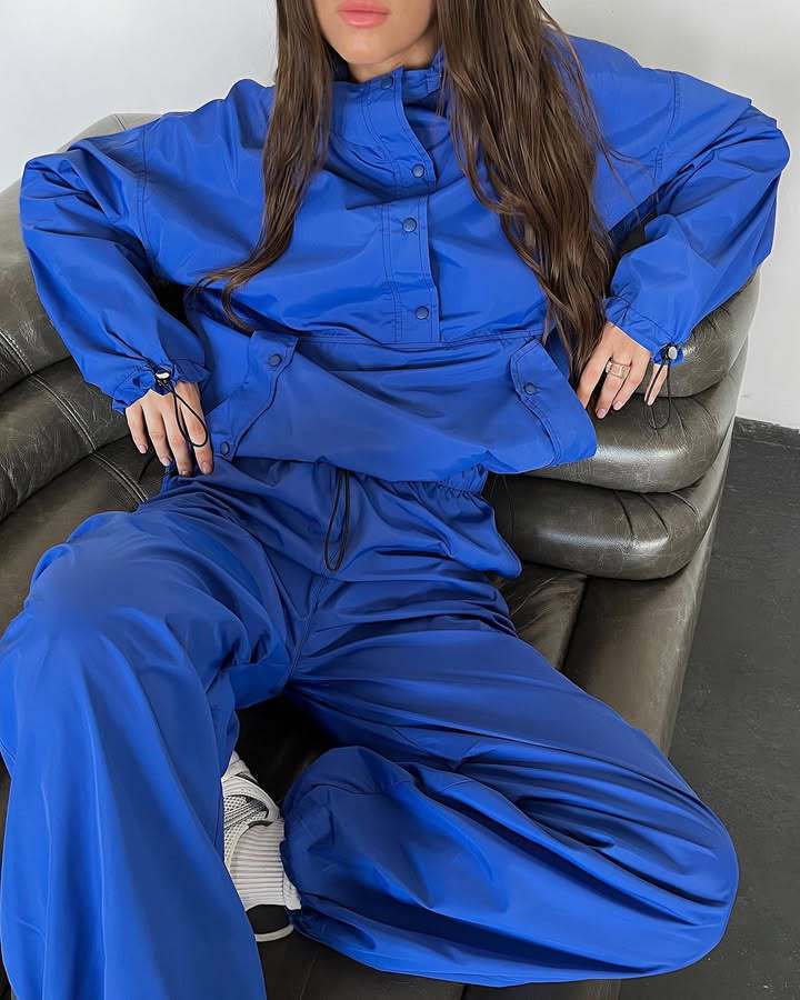 Women's sporty oversized jacket with practical pockets Lisslune