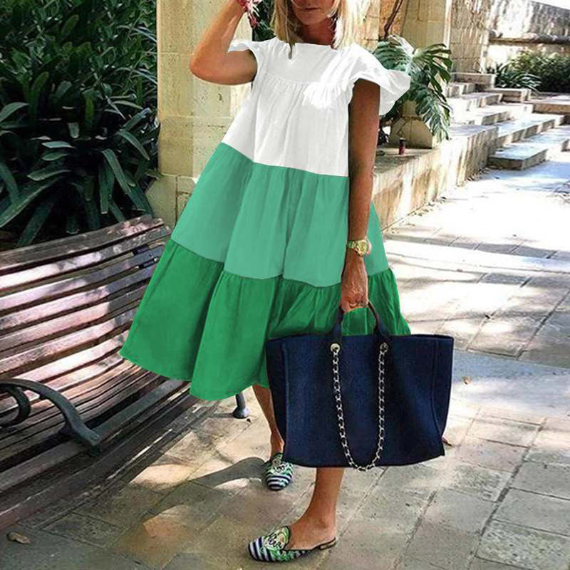 Women's casual summer dress with trendy ruffle design and airy cut
