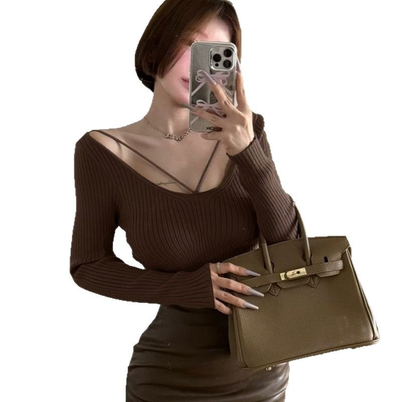 Women's long sleeve top with deep V-neck and fine rib knit Lisslune