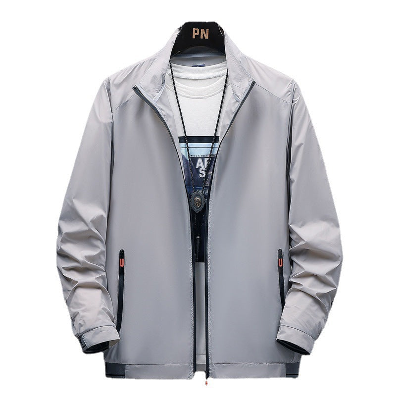 Men's lightweight water-repellent transitional jacket with practical zip pockets Lisslune