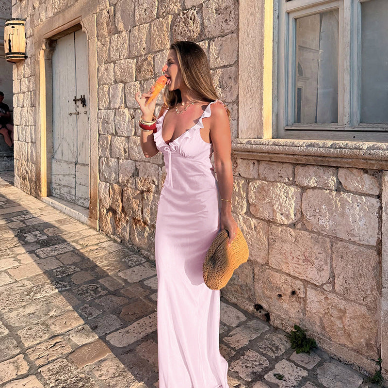 Women's maxi dress with fresh ruffle design and neckholder detail