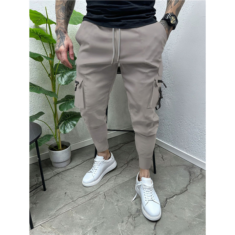 Men's stylish cargo joggers with practical pockets and elastic waistband Lisslune