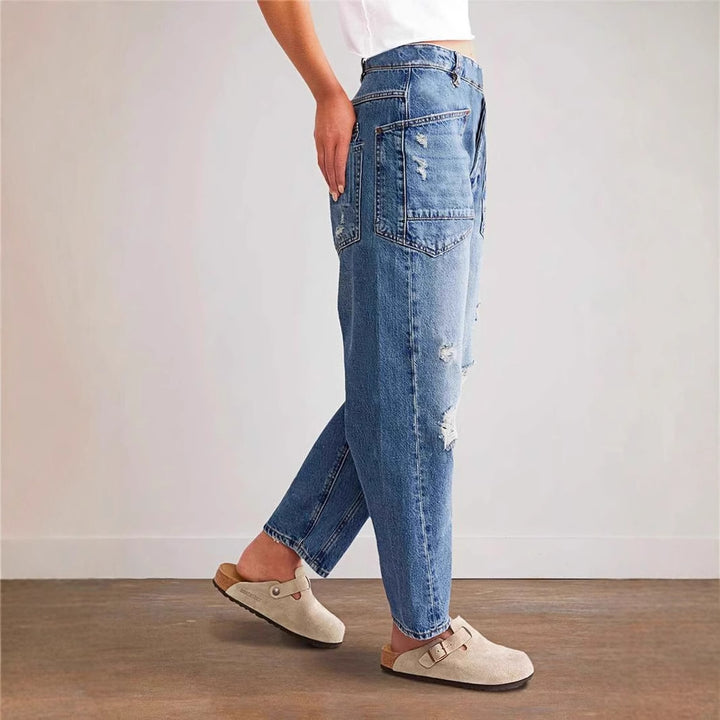 Women's wide-cut jeans with creative pockets and destroyed details Lisslune