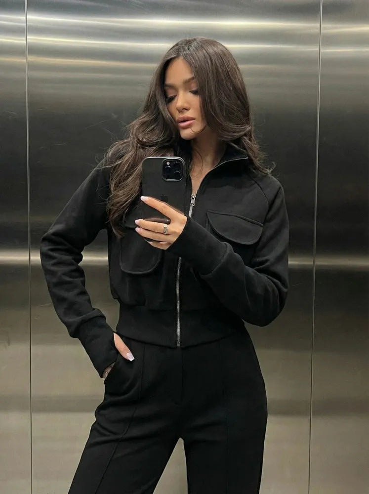 Women's sporty two-piece set with practical zipper and patch pockets Lisslune