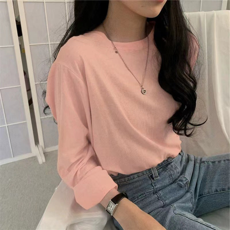 Women's Long Sleeve Shirt with Casual Cut and Timeless Design