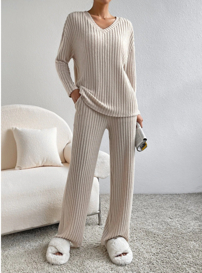 Women Comfortable Fine Knit Set with V-Neck and Long Sleeves Lisslune