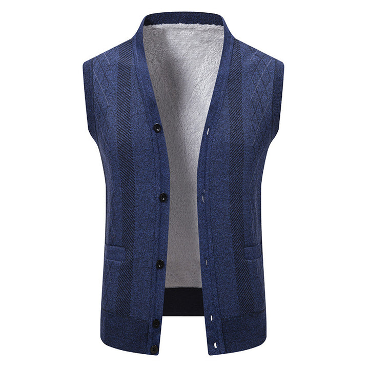 Men's cardigan with classic V-neck and fine cable pattern Lisslune