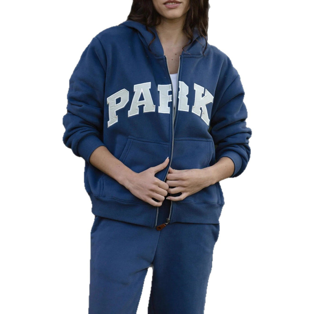 Women's hoodie with striking lettering and soft inner lining Lisslune