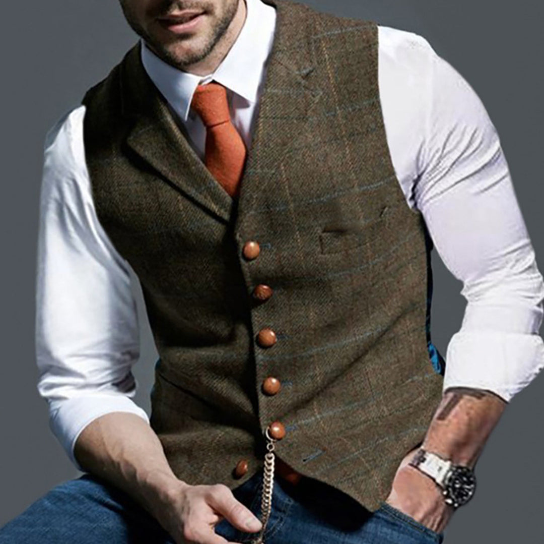 Men's vest made of high-quality linen fabric with individual wooden buttons Lisslune