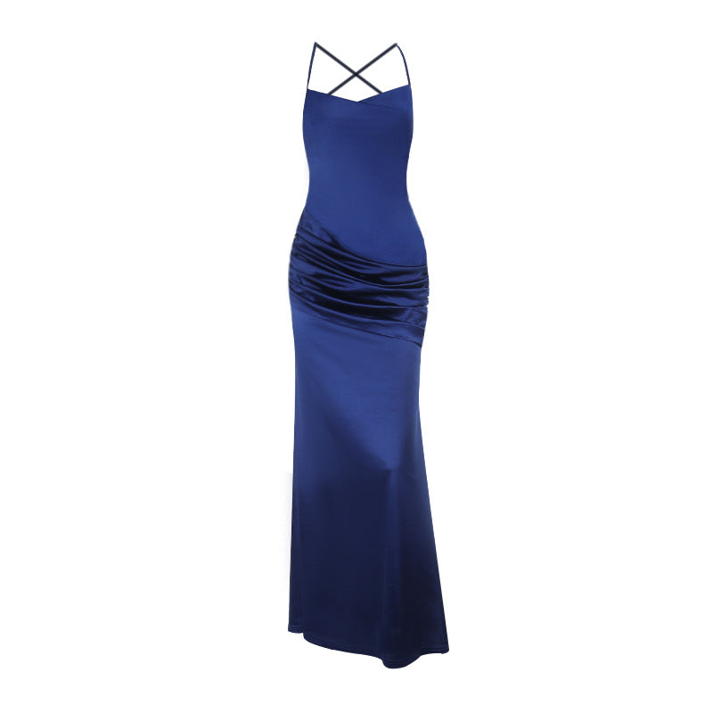 Ladies Elegant and form-fitting evening dress with gathers Lune London