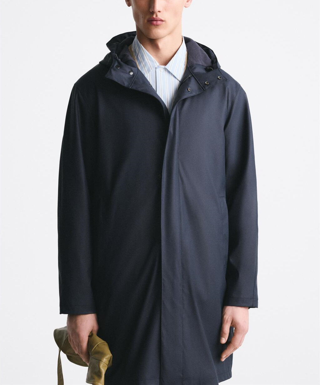 Men's raincoat with practical hood and longer cut Lisslune