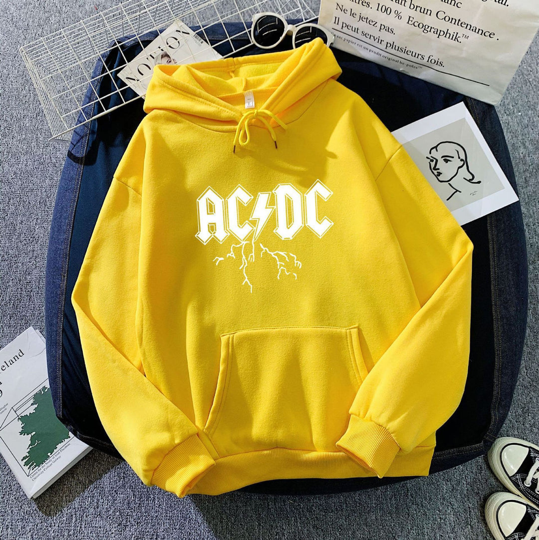 Women's hoodie with large band logo and kangaroo pocket Lisslune