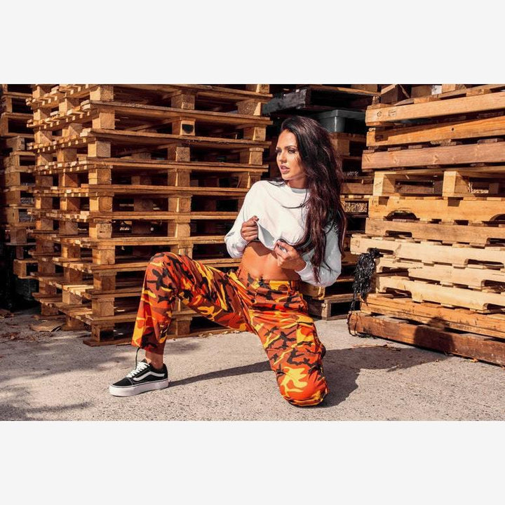 Men's cargo pants in modern camouflage style with multiple practical pockets Lisslune