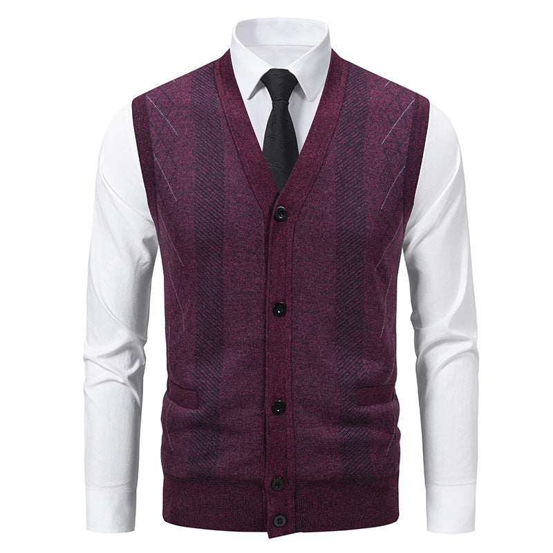 Men's cardigan with classic V-neck and fine cable pattern Lisslune