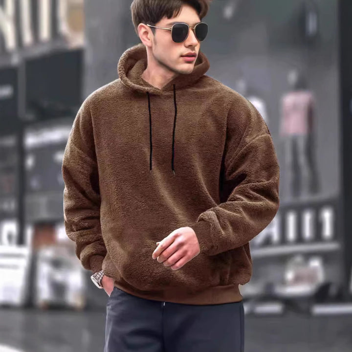 Men's hoodie made of soft fleece with kangaroo pocket Lisslune