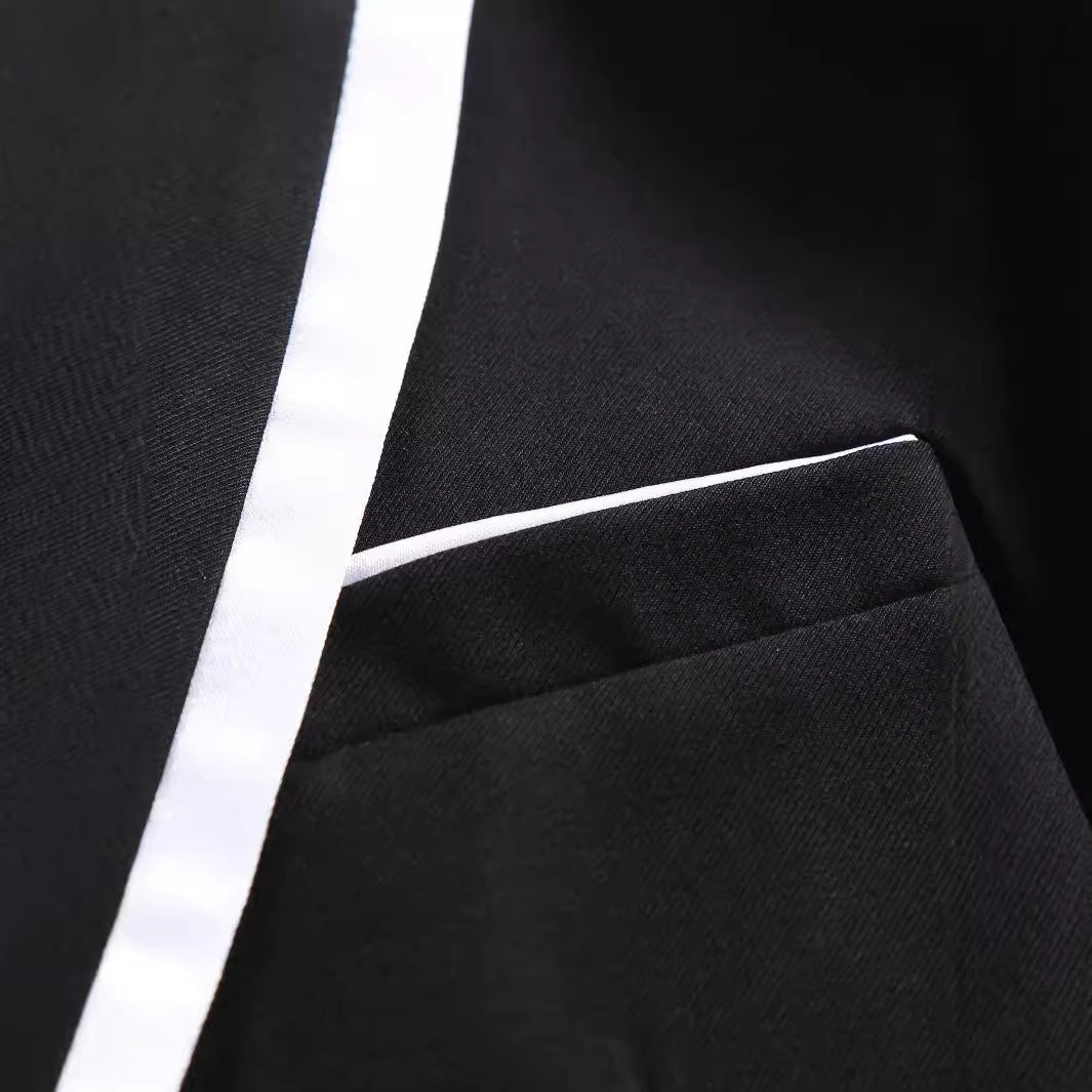 Men's elegant suit with contrasting lapel Lisslune