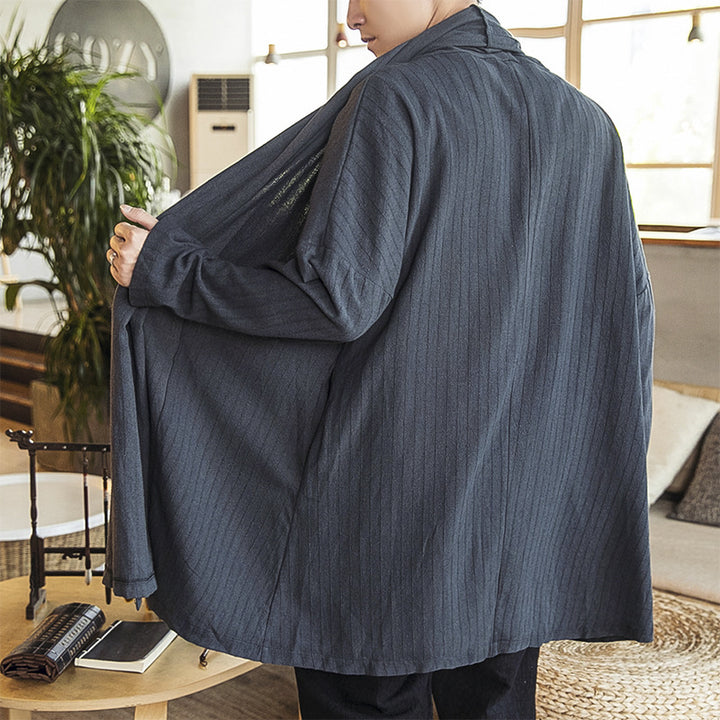 Men's casual kimono jacket with elegant cut and soft fabric Lisslune