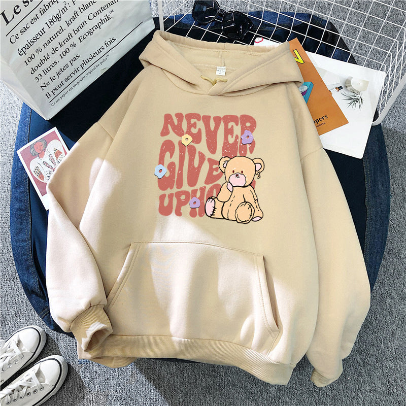 Women's hoodie with motivational bear design Lisslune