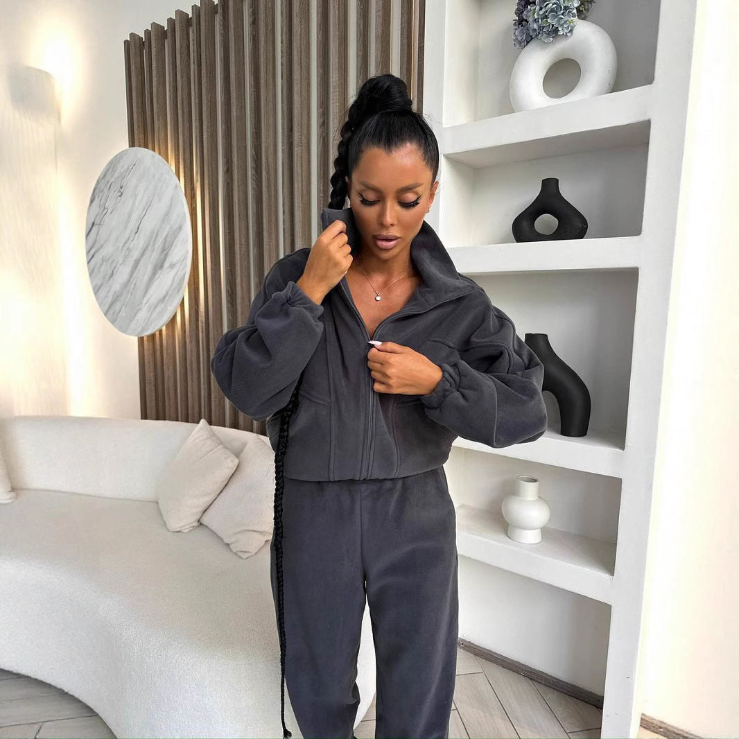 Women's sporty fleece tracksuit with hood and pockets Lisslune