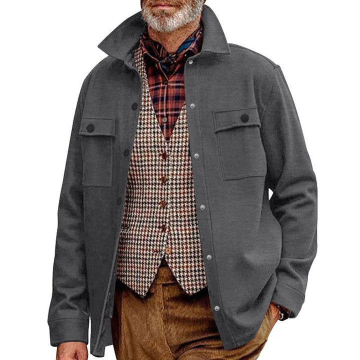 Men's casual outdoor jacket with practical pockets and modern cut Lisslune