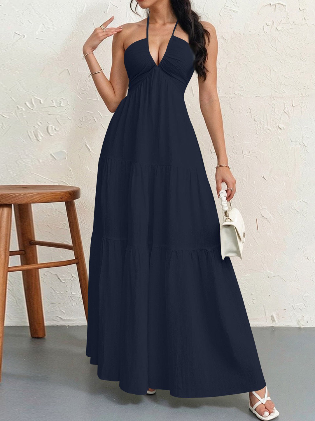 Women’s maxi dress with deep V-neckline and airy silhouette Lisslune