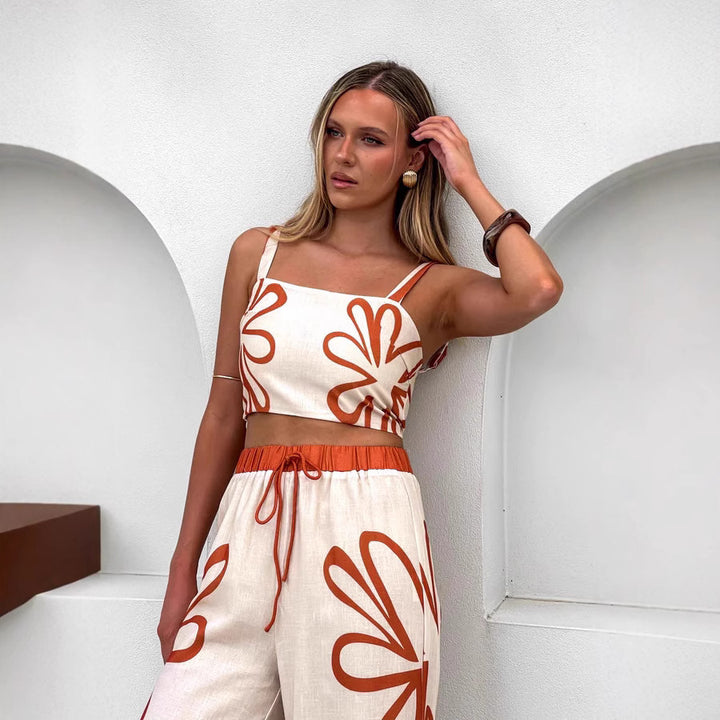 Ladies leisure top and wide-cut trousers with floral pattern Lune London