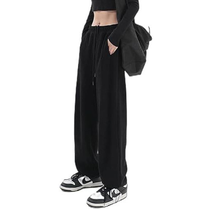 Ladies loose-fitting leisure pants made of soft sweat material with practical pockets Lisslune