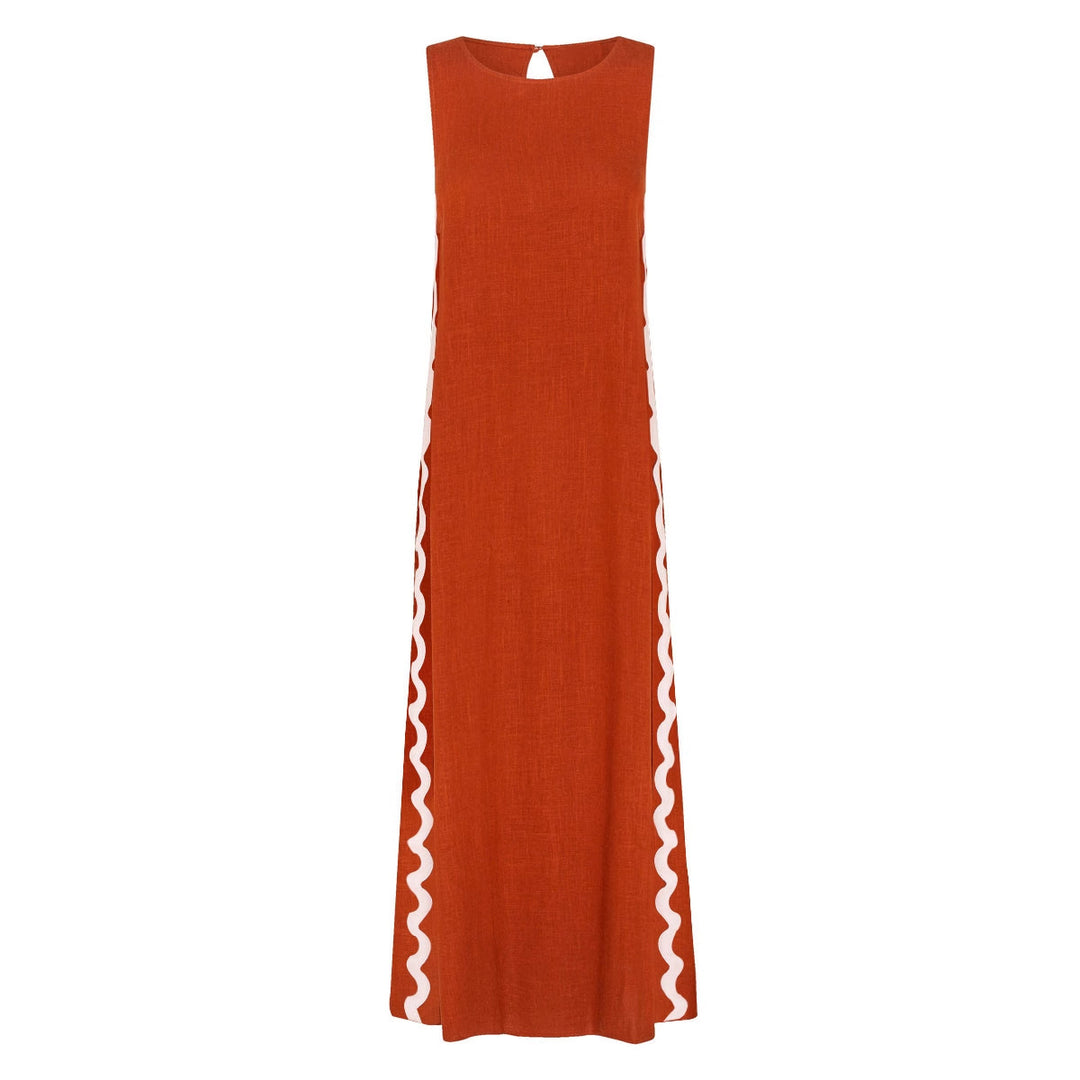 Women's midi dress with a casual cut and side slits