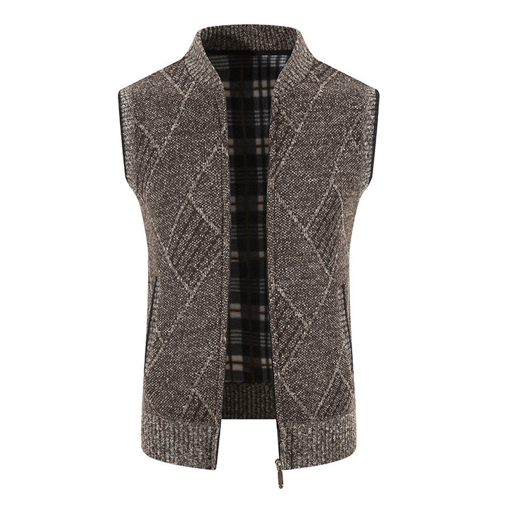 Men's knitted vest with modern cable pattern and practical zipper Lisslune