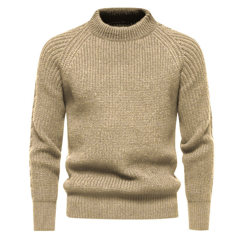 Men's chunky knit sweater with high collar and timeless design Lisslune