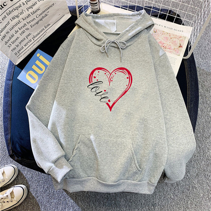 Women's hoodie with creative heart print and soft inner lining Lisslune