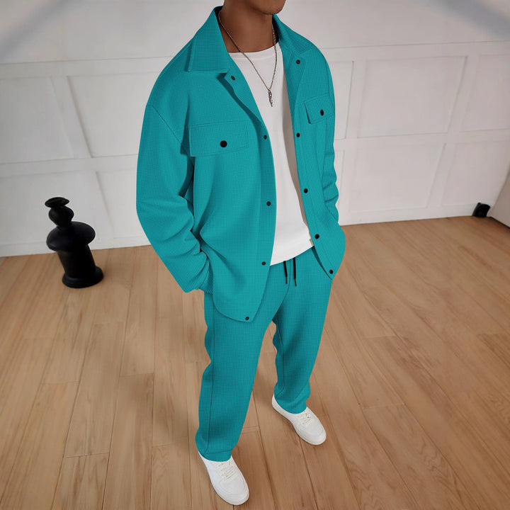 Men's comfortable tracksuit with modern design and practical pockets Lisslune