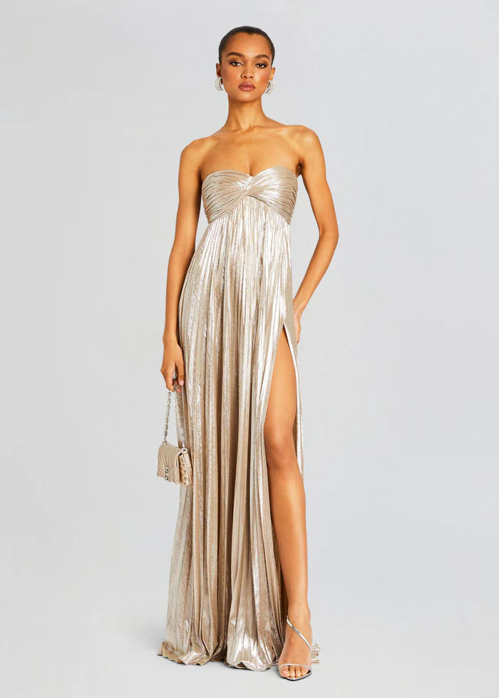 Women's evening dress with off-shoulder design and elegant slit Lune London