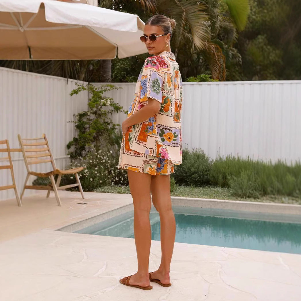 Women's short-sleeve shirt with matching shorts in floral design Lune London