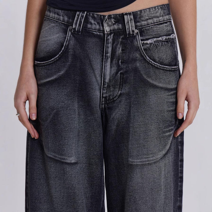 Damen weite Jeans mit kunstvollem Flügel-Design und einzigartigen Details Lisslune