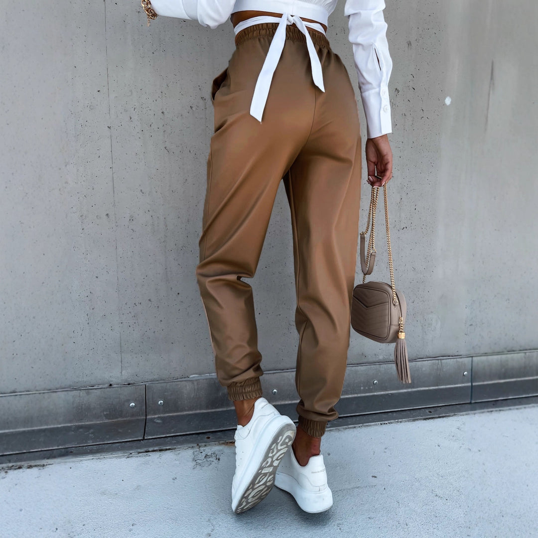 Women's Comfortable Jogging Pants in sporty style with elastic waistband and pockets Lisslune