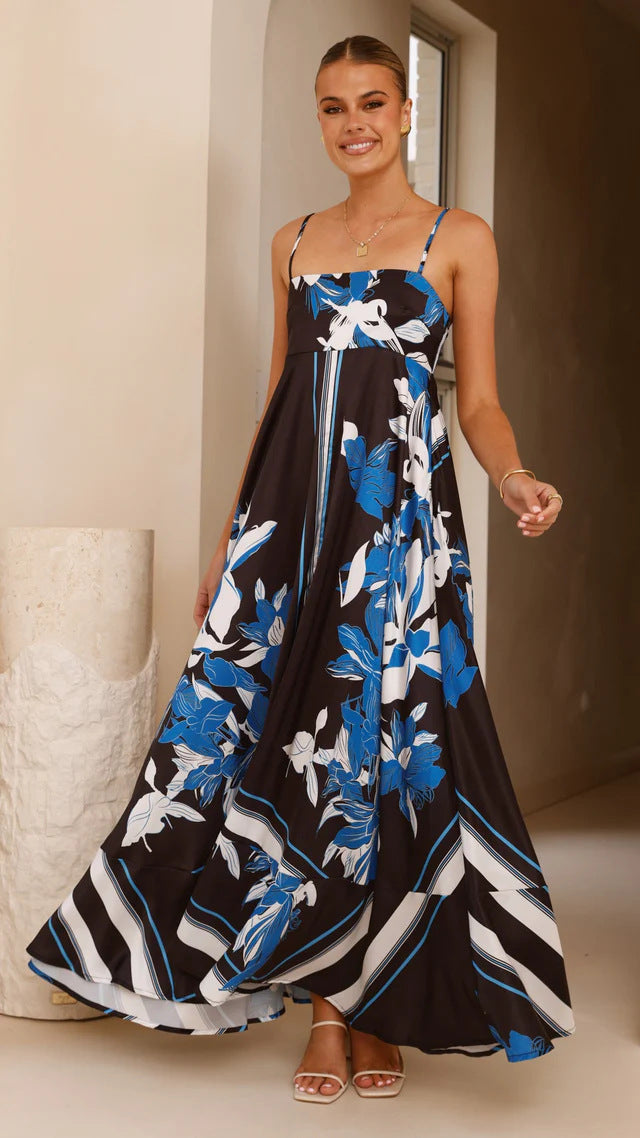 Women's maxi dress with floral motif and flowing fit Lune London